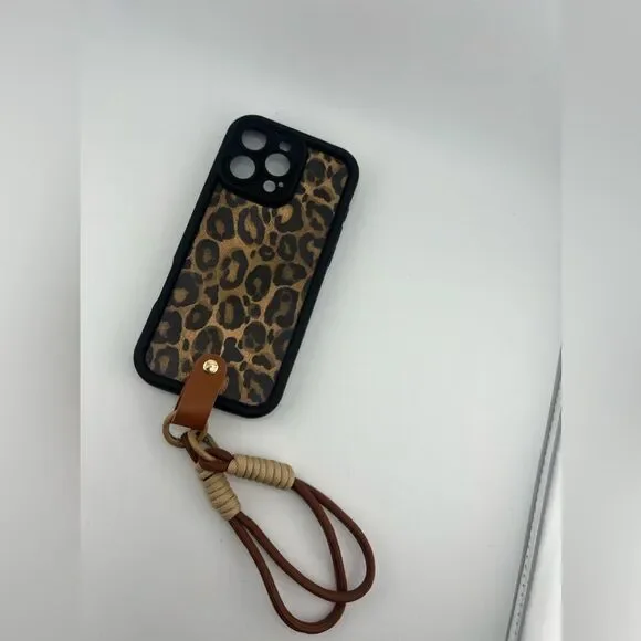 Leopard Print Phone Case with Wrist Strap for iPhone 16 Pro Max - Picture 4 of 5